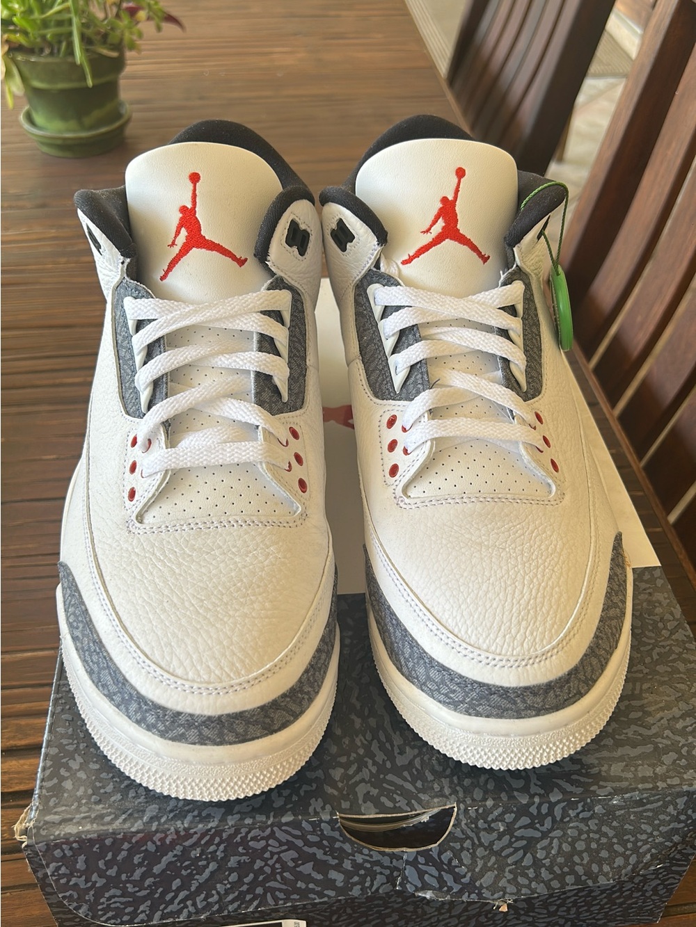 Jordan Kids' White/Red/Grey Retro Basketball Sneakers